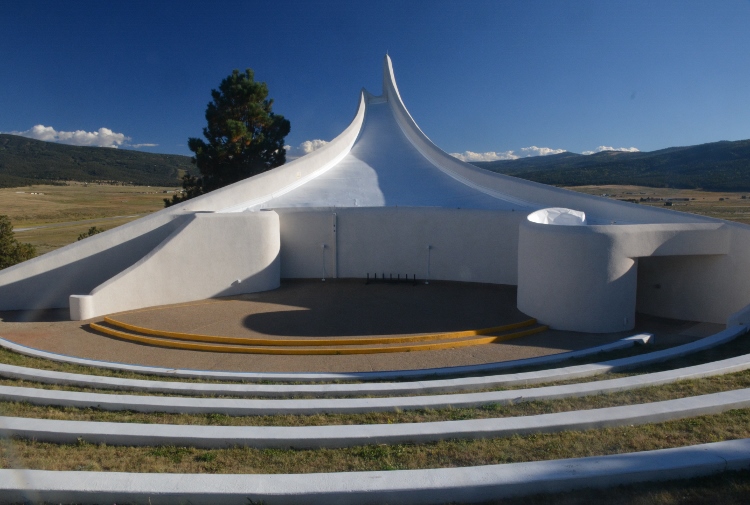 The Vietnam Veterans Memorial chapel, outside